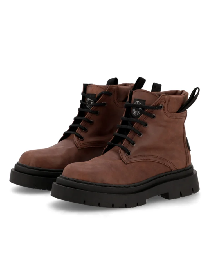 Bota Dylan